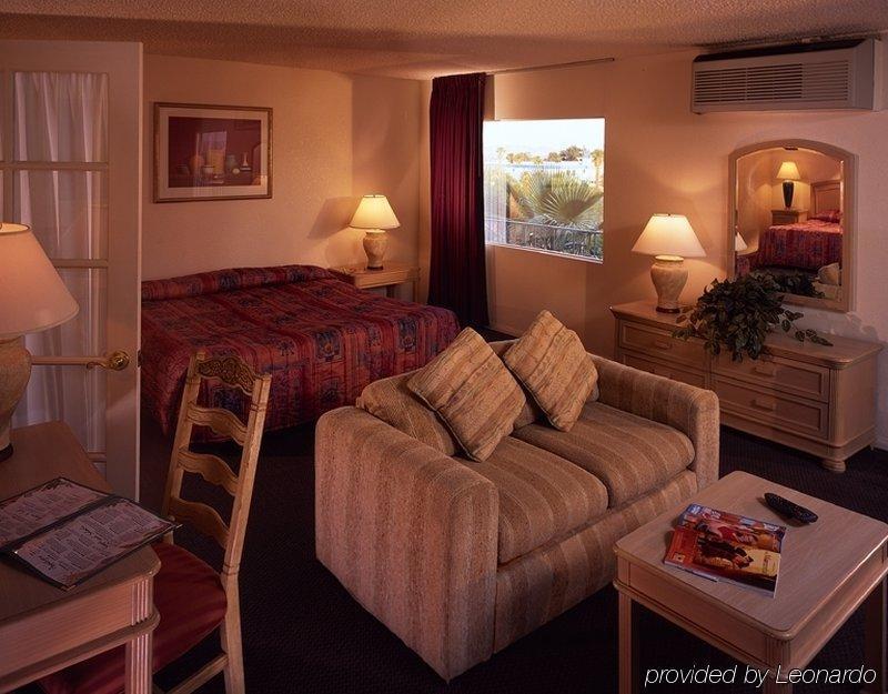 Desert Hot Springs Spa Hotel Quarto foto